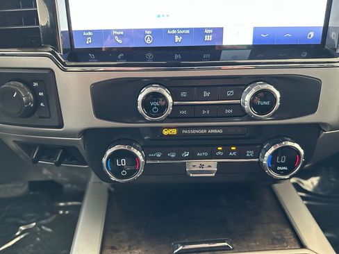 Used 2022 Ford F250 Lariat w/ Chrome Package AWD/4WD image 24