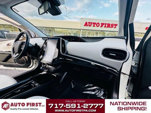 Used 2020 Toyota Prius Prime XLE image 26