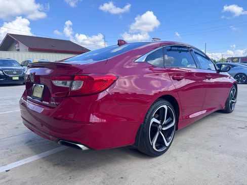 Used 2018 Honda Accord Sport image 4