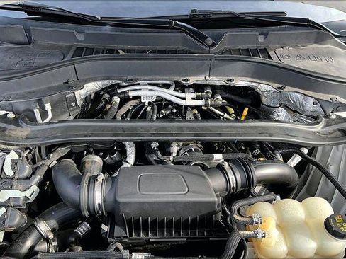 Used 2020 Ford Explorer Platinum w/ Premium Technology Package image 31