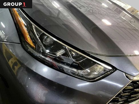 Used 2024 Toyota Highlander Platinum AWD/4WD image 28
