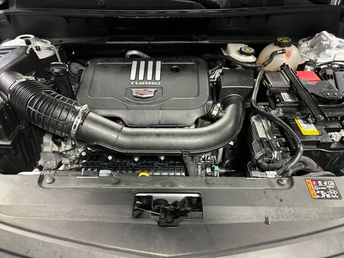 Used 2023 Cadillac XT6 Luxury image 28