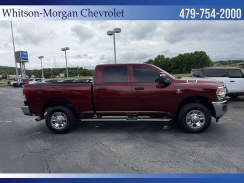 Used 2024 RAM 2500 Tradesman w/ Chrome Appearance Group AWD/4WD image 4