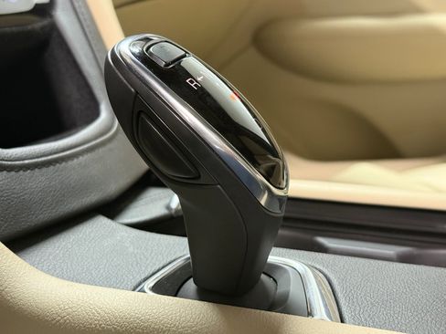 Used 2018 Cadillac XT5 Luxury w/ Driver Awareness Package image 32