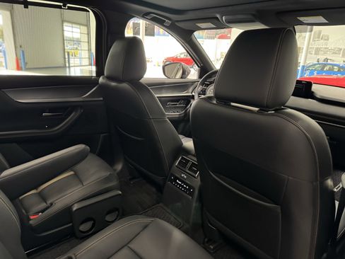 Used 2025 MAZDA CX-90 Plug-In Hybrid w/ Premium Plus image 40