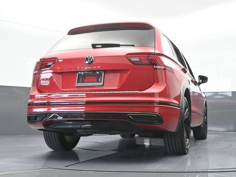 Used 2024 Volkswagen Tiguan SE R-Line FWD image 64