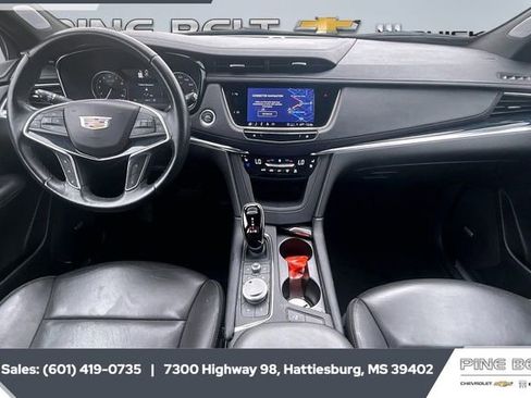 Used 2024 Cadillac XT5 Premium Luxury image 13