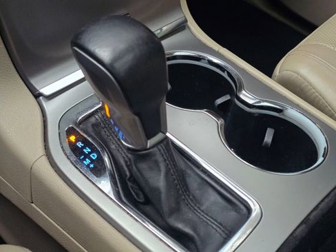 Used 2020 Jeep Grand Cherokee Limited w/ Luxury Group II image 34