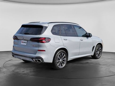 Used 2026 BMW X5 M60i AWD/4WD image 12