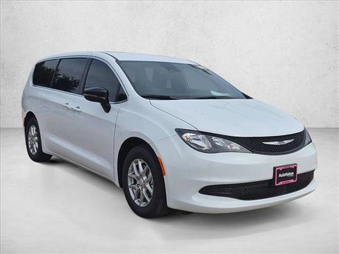 New 2027 Chrysler Pacifica LX FWD image 2