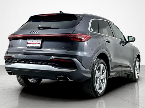 Used 2025 Audi Q5 Premium Plus w/ Premium Plus AWD/4WD image 5
