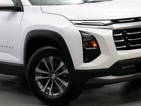 Certified 2025 Chevrolet Equinox LT w/ Safety and Technology Package image 3