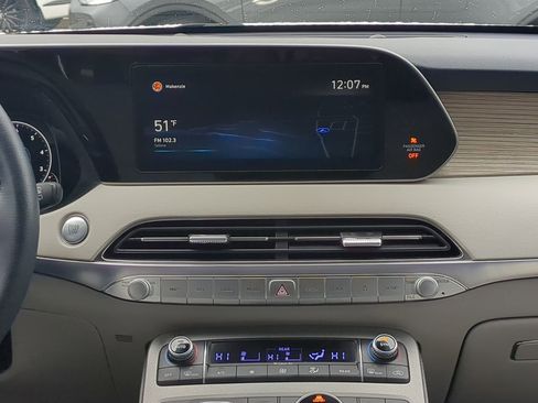 Used 2021 Hyundai Palisade Calligraphy image 16