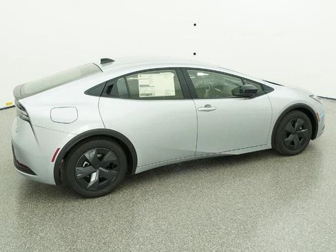 New 2026 Toyota Prius Plug-In Hybrid image 10