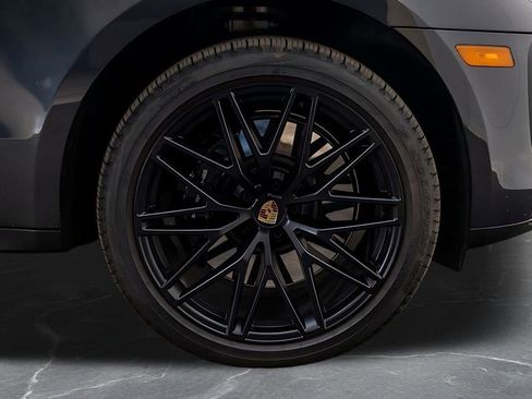 Used 2025 Porsche Macan GTS image 54