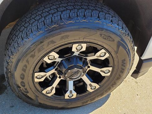 Used 2016 Chevrolet Silverado 1500 LT w/ All Star Edition image 6