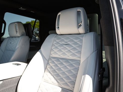 Used 2026 Cadillac Escalade V image 16