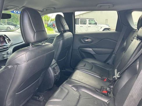 Certified 2019 Jeep Cherokee Limited AWD/4WD image 24
