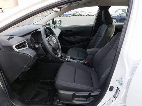 Used 2023 Toyota Corolla LE image 16