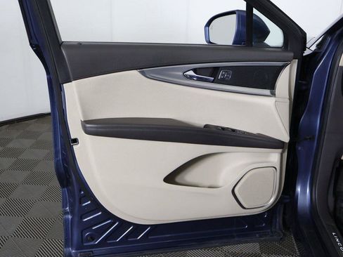 Used 2018 Lincoln MKX Reserve w/ Driver Assistance Package image 24