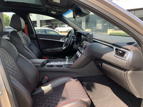 Used 2022 Genesis G70 3.3T w/ Sport Prestige Package AWD/4WD image 35