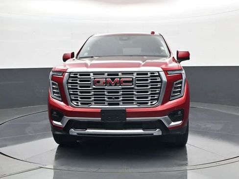 Used 2026 GMC Yukon Denali AWD/4WD image 2