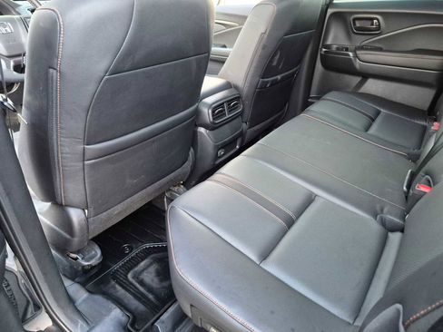 Used 2025 Honda Ridgeline TrailSport image 16