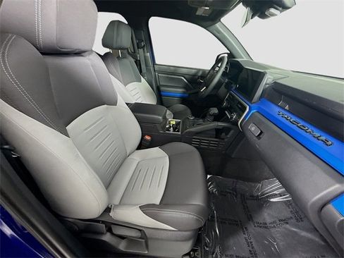 Certified 2025 Toyota Tacoma TRD Sport image 25