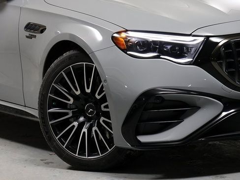 New 2026 Mercedes-Benz E 53 AMG e 4MATIC Sedan image 3