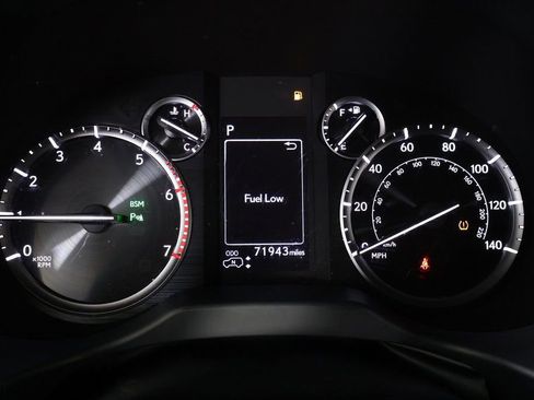 Used 2023 Lexus GX 460 Luxury w/ Sport Design Package AWD/4WD image 4