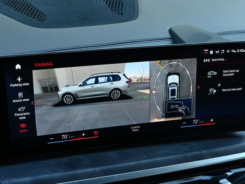 Certified 2023 BMW X7 xDrive40i w/ Executive Package image 28