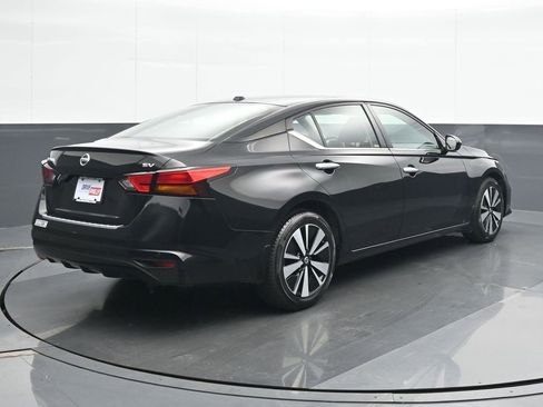 Used 2022 Nissan Altima 2.5 SV image 6