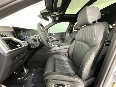 Used 2026 BMW X6 M60i AWD/4WD image 17