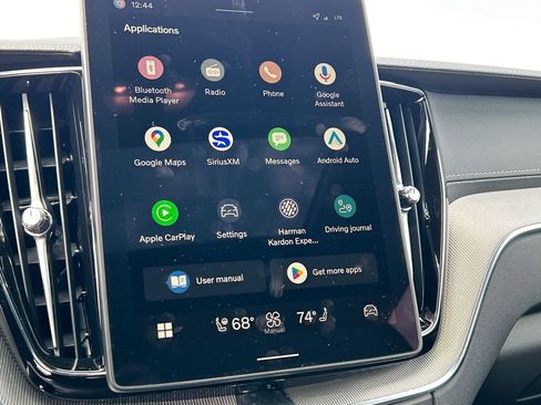 New 2026 Volvo XC60 B5 Ultra w/ Protection Package Premier image 17