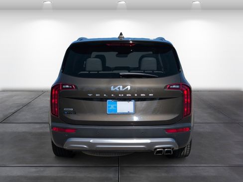 Used 2022 Kia Telluride S image 5