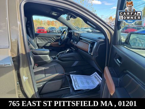 Used 2024 GMC Canyon AT4 image 20