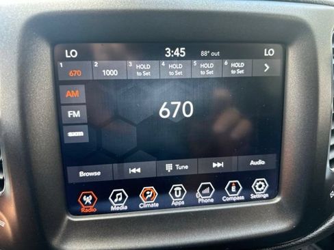 Used 2018 Jeep Compass Trailhawk AWD/4WD image 14
