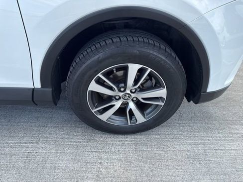 Used 2016 Toyota RAV4 XLE image 19