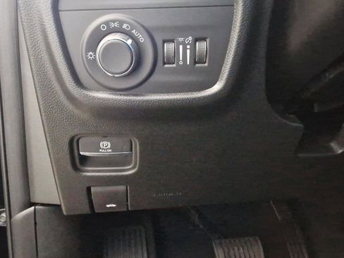 New 2025 Jeep Grand Cherokee Altitude image 22