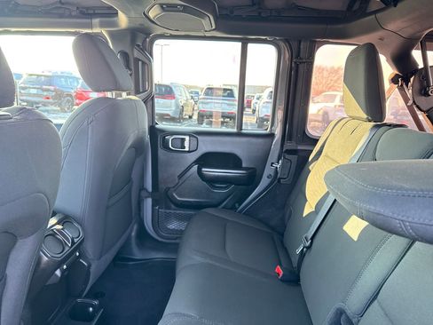 Used 2021 Jeep Wrangler Unlimited Sport w/ Technology Group image 16