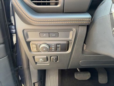 Used 2023 Ford Expedition Platinum image 16