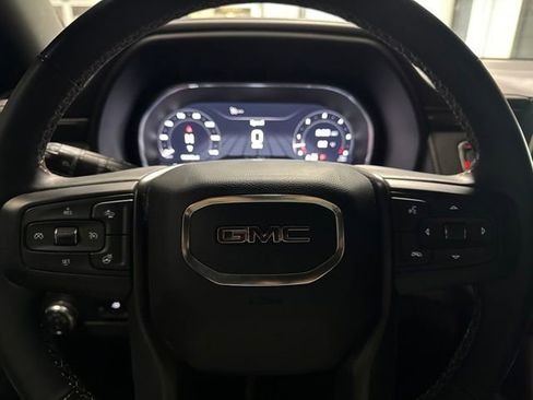 Used 2023 GMC Yukon XL AT4 w/ AT4 Premium Plus Package AWD/4WD image 14