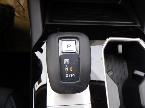 New 2026 Mitsubishi Outlander SE image 23