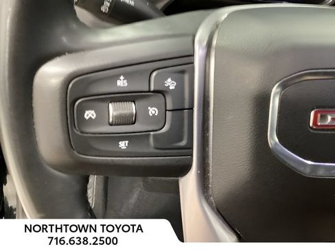 Used 2023 GMC Yukon SLE w/ Gmc Pro Safety Plus Package AWD/4WD image 20