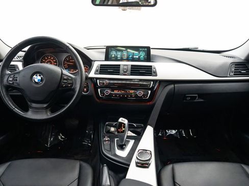 Used 2017 BMW 320i Sedan image 9
