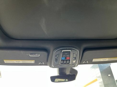 Used 2022 Jeep Wagoneer Series II w/ Premium Group I AWD/4WD image 12