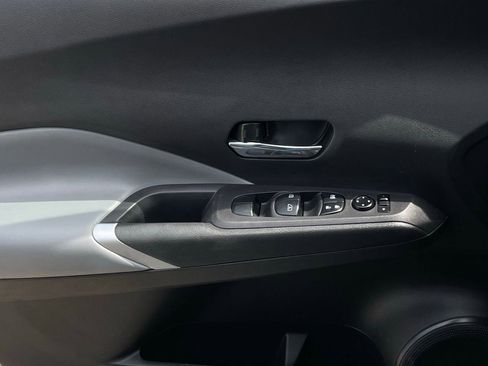 Used 2024 Nissan Kicks SR w/ SR Premium Package FWD image 21