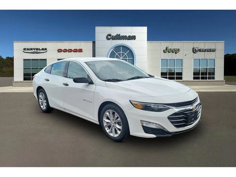 Used 2022 Chevrolet Malibu LT FWD image 1
