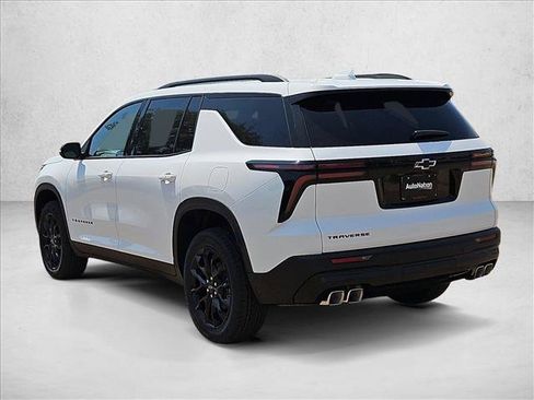 New 2026 Chevrolet Traverse LT w/ Midnight/Sport Edition FWD image 9