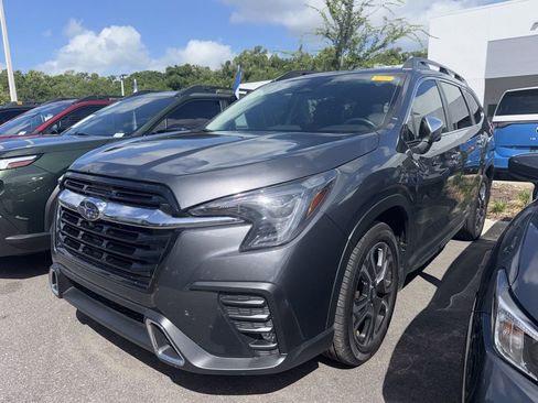 Used 2023 Subaru Ascent Touring AWD/4WD image 1